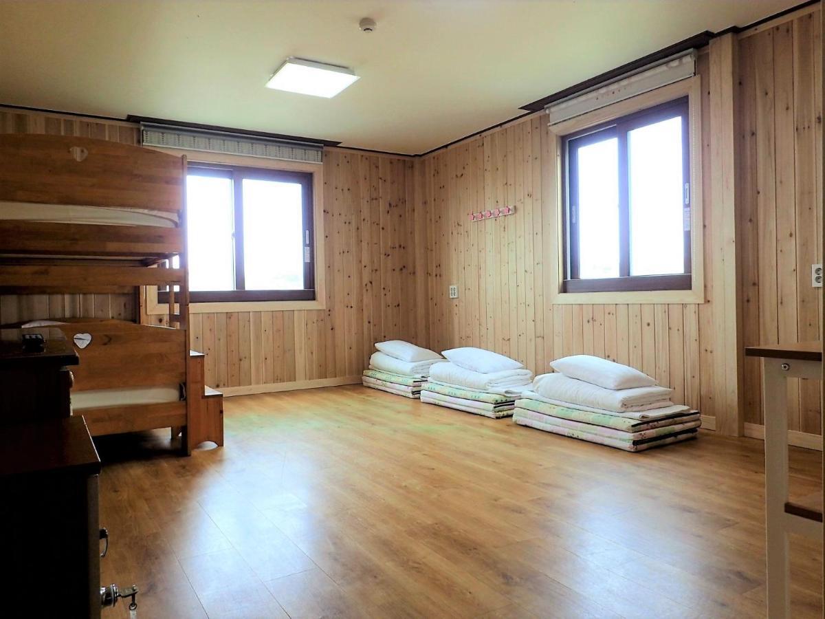 Galeum Guesthouse مدينة سيوجويبو المظهر الخارجي الصورة